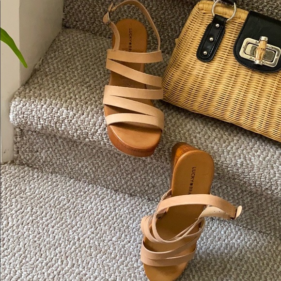 Lucky Brand Shoes - Let’s meet up at the roof top eatery! Lucky Brand